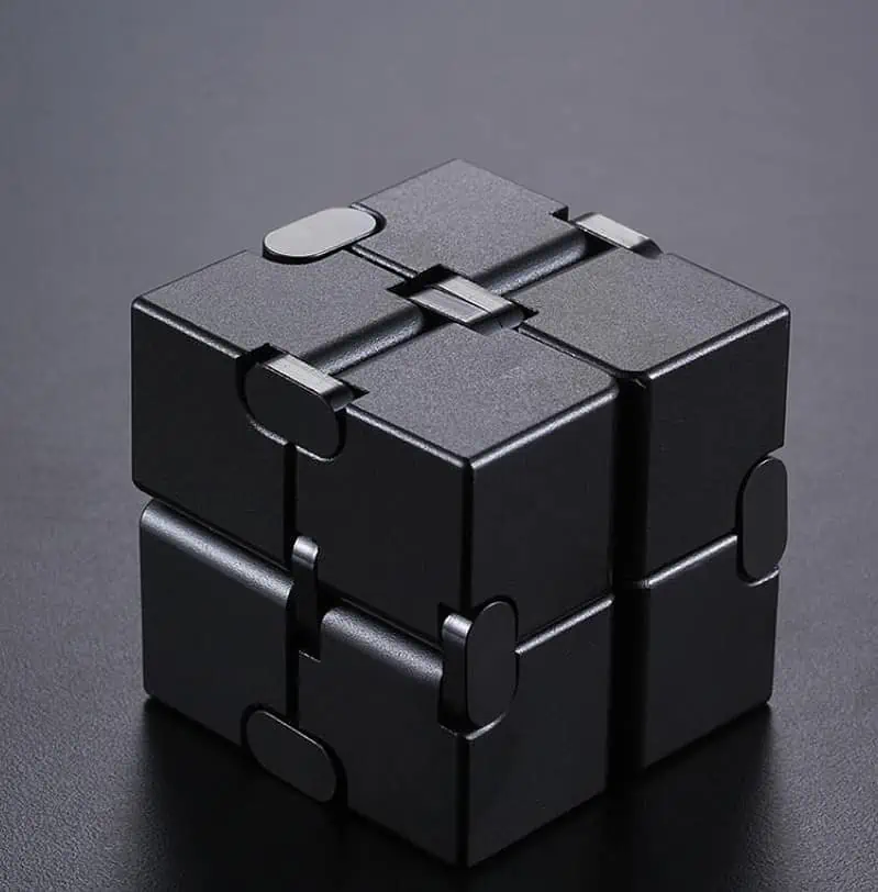 Jouet Anti-Stress Cube Infini Aluminium - Shop Antistress